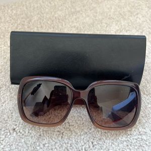 Fendi Oversized Square Sunglasses with brown frames and brown Gradient lenses